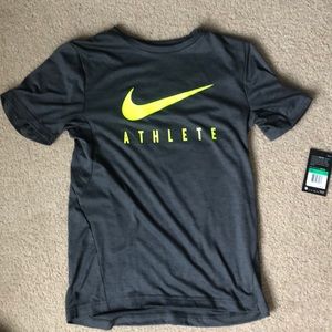 Nike dry fit tee shirt